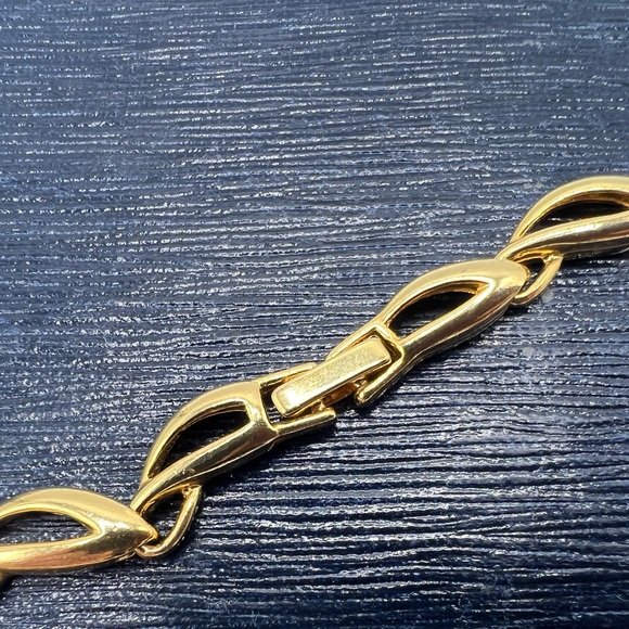 Vintage gold tone link chain collar necklace - Picture 9 of 9